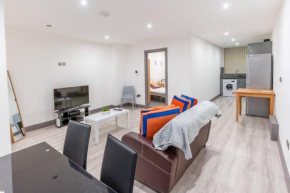 Cosy 2 Bedroom Flat in Bradford, on street parking